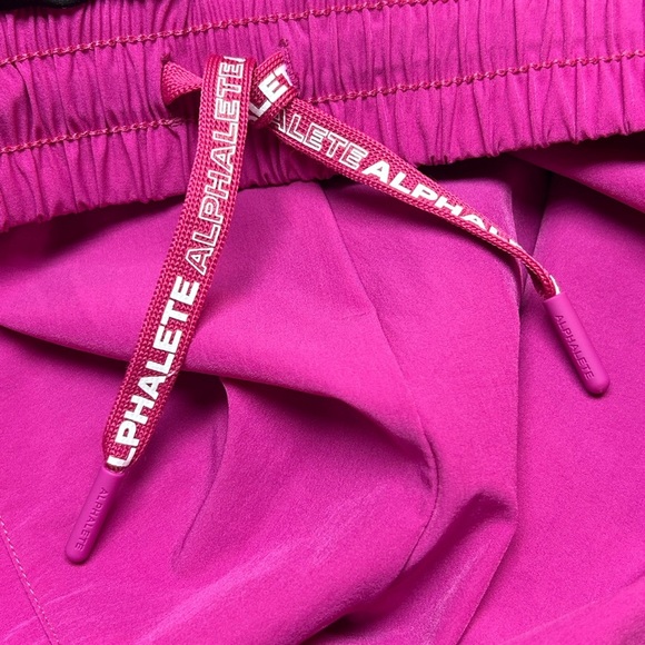Alphalete Athletic Hot Pink Shorts 3” Built in Biker Shorts Size Small - Picture 5 of 9
